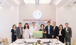 NGÂN HÀNG TMCP NGOẠI THƯƠNG VIỆT NAM – CHI NHÁNH TÂY HỒ TRAO TẶNG THIẾT BỊ Y TẾ CHO KHOA HỒI SỨC TÍCH CỰC VÀ CHỐNG ĐỘC BỆNH VIỆN ĐA KHOA XANH PÔN