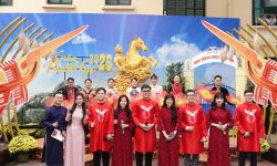 BỆNH VIỆN ĐA KHOA XANH PÔN KHAI MẠC CHƯƠNG TRÌNH “PHỐ TẾT XANH PÔN 2026 – TẾT SUM VẦY, XUÂN DÂNG ĐẢNG”