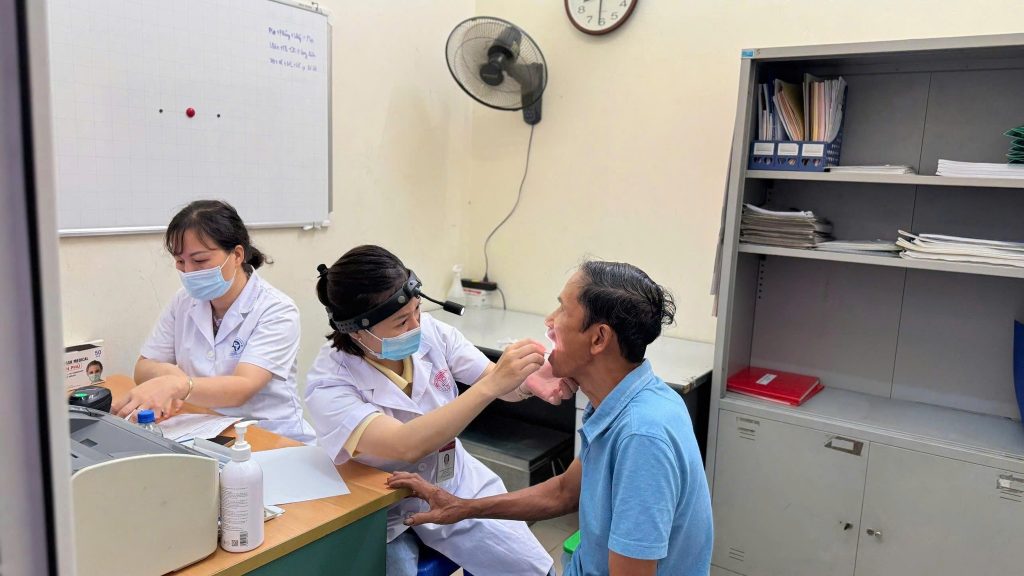 Khám bệnh miễn phí