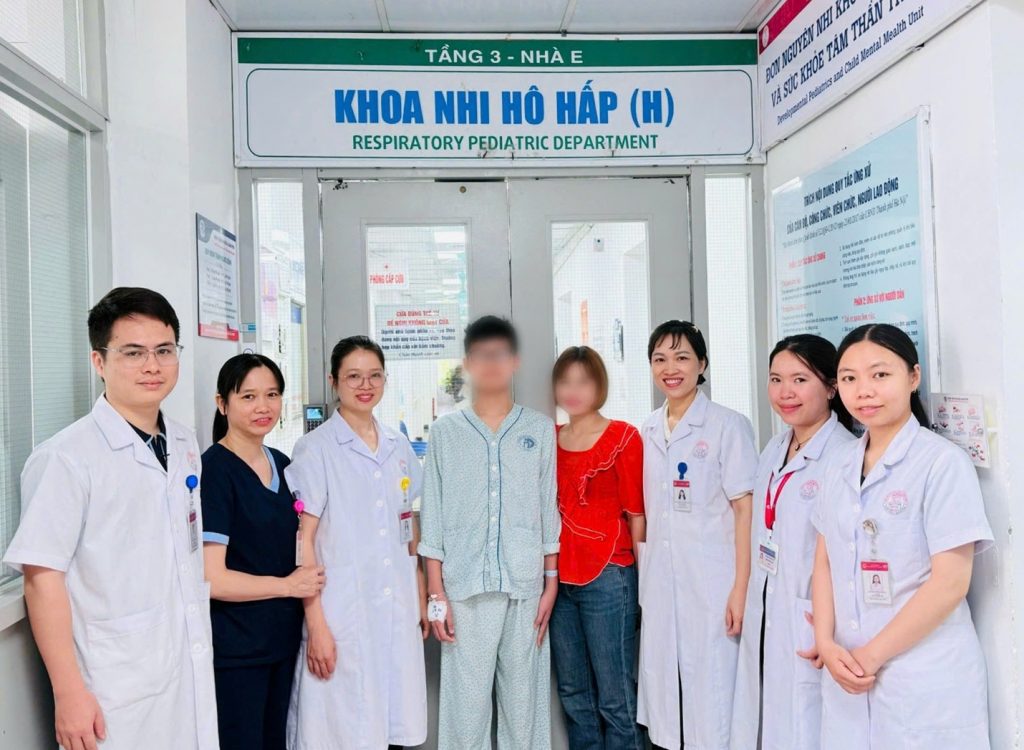 Can thiệp mạch chuyên sâu cứu sống bệnh nhi ho ra máu do dị dạng mạch phổi hiếm gặp